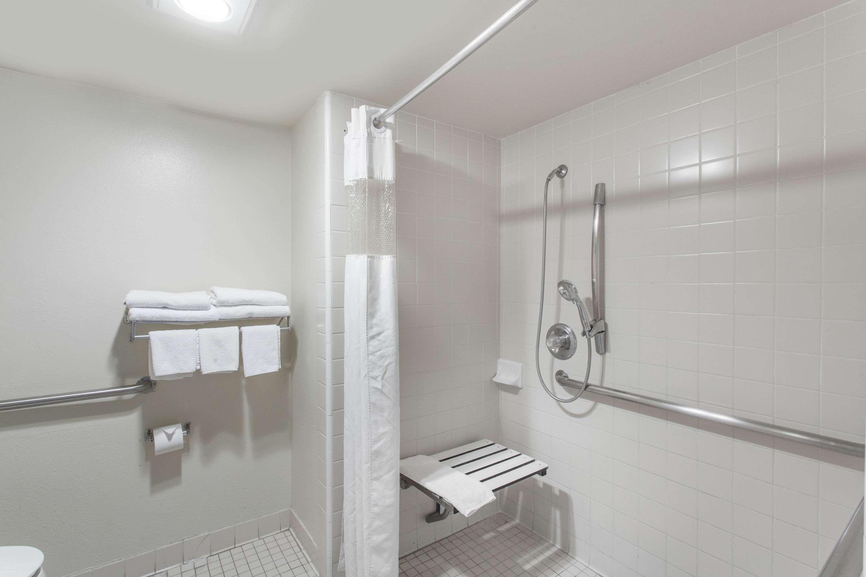 Days Inn By Wyndham Anaheim Near The Park Εξωτερικό φωτογραφία